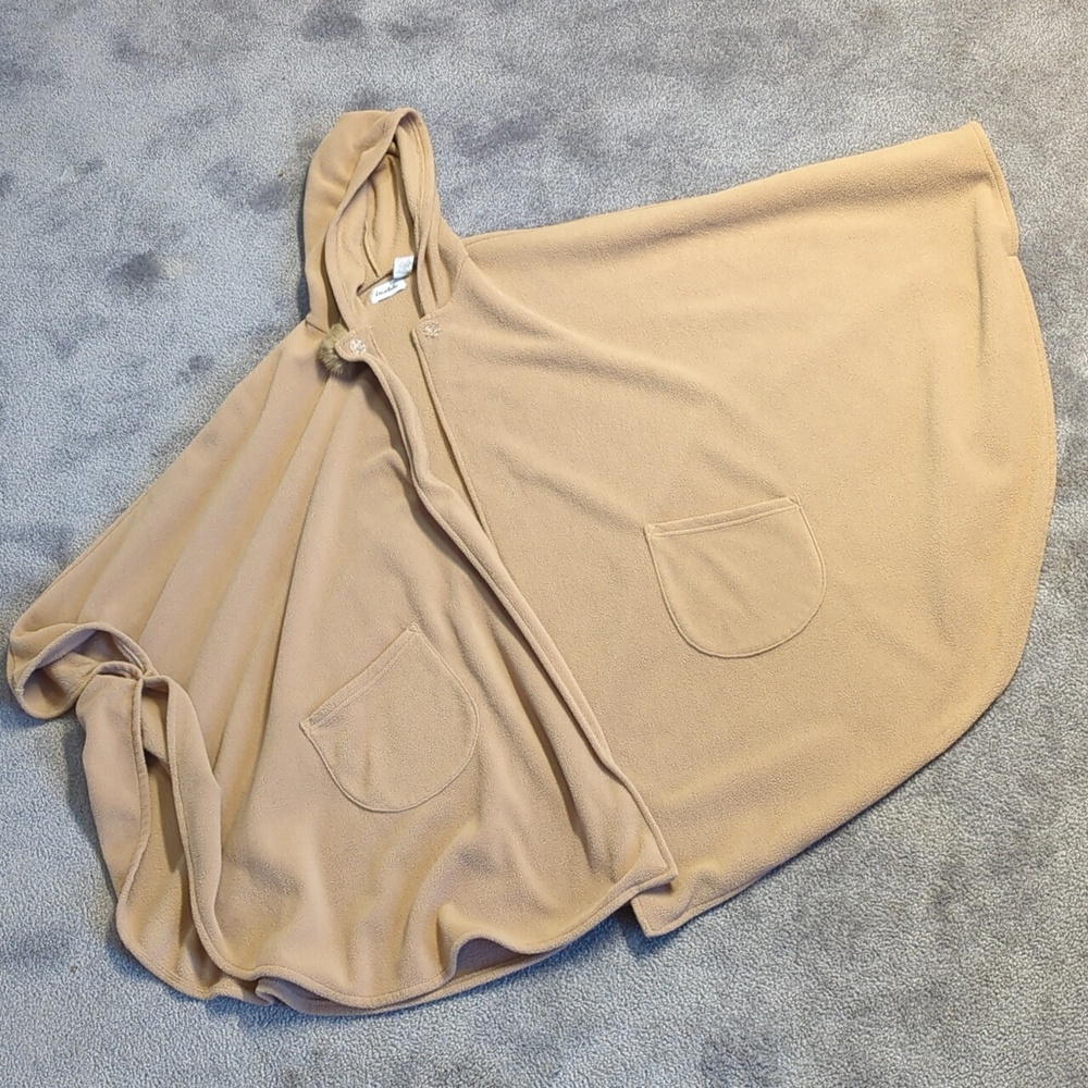 Le Moda poncho - Picture 3 of 7